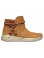 Botín Skechers On the Go modelo 144005 csnt, color camel, vista lateral exterior.